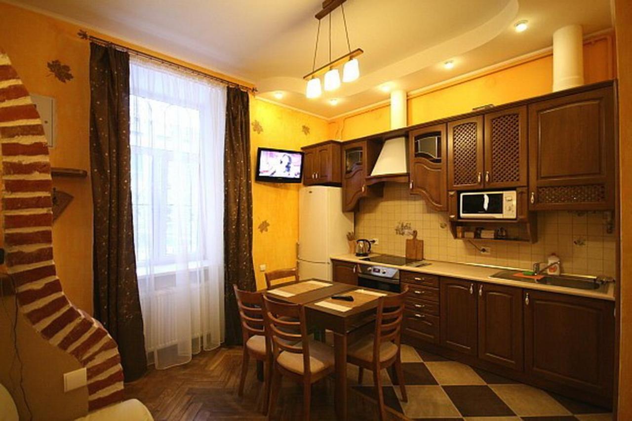 Park And Opera Apartments Lviv Exterior foto